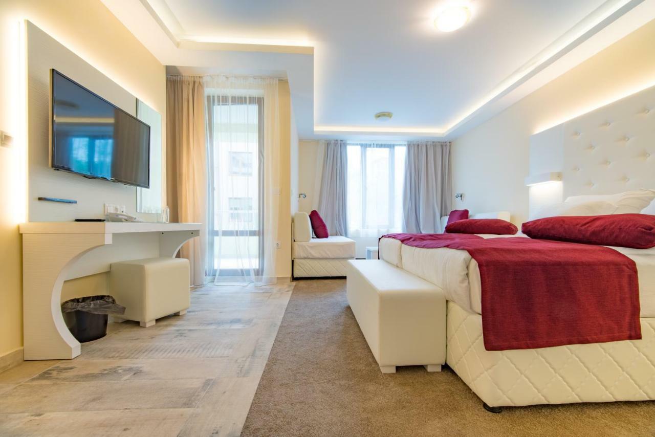 Hotel Perla Beach Luxury Πριμόρσκο Εξωτερικό φωτογραφία